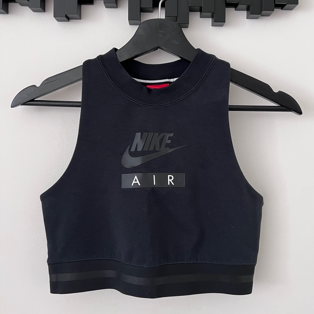 NIKE Black Crop Top Tank